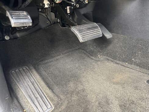 Used 2015 Chevrolet Suburban LTZ image 17