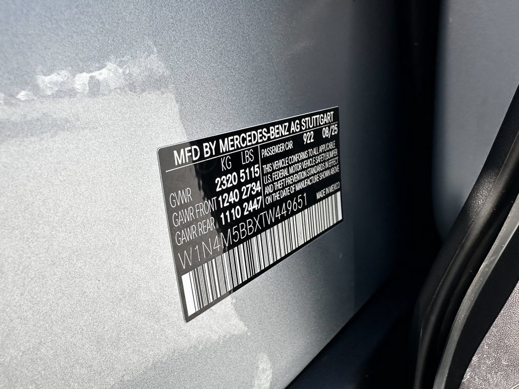 Used 2026 Mercedes-Benz GLB 35 AMG 4MATIC image 35