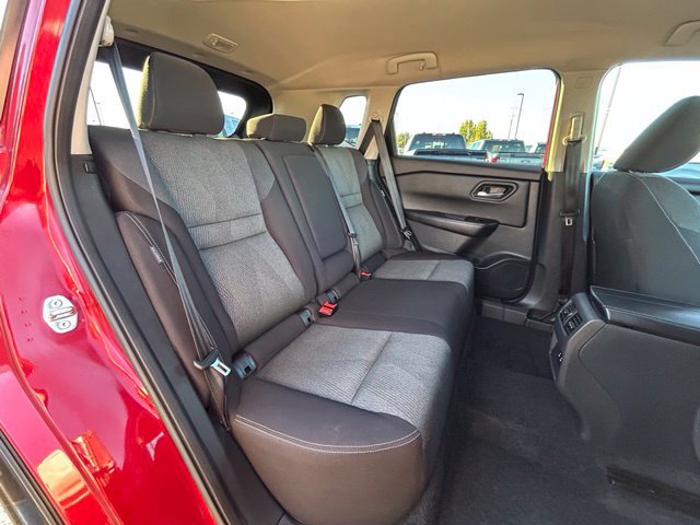 Used 2025 Nissan Rogue SV AWD/4WD image 38