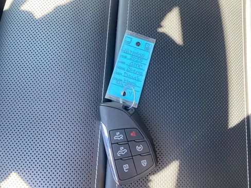 Used 2025 GMC Sierra EV Denali AWD/4WD image 32