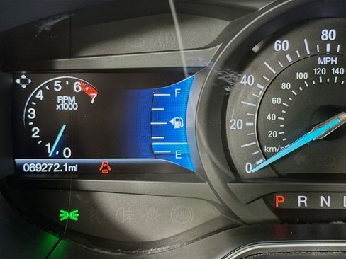 Used 2016 Ford Fusion SE image 15