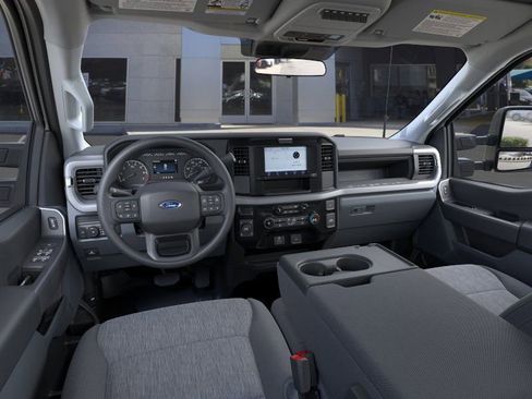 New 2026 Ford F250 XL w/ XL Chrome Package image 10