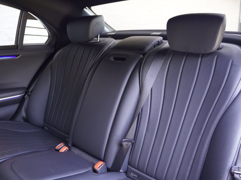 Used 2022 Mercedes-Benz S 500 4MATIC w/ AMG Line Package image 29