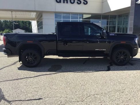 Used 2025 GMC Sierra 3500 AT4 w/ AT4 Premium Plus Package AWD/4WD image 12