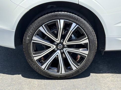 Certified 2023 Volvo XC60 B5 Ultimate w/ Climate Package AWD/4WD image 27