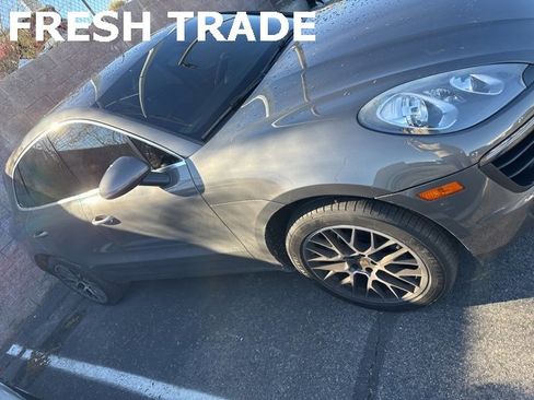 Used 2016 Porsche Macan S image 2