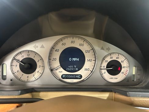 Used 2008 Mercedes-Benz E 350 Sedan image 14