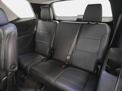 Used 2020 Chevrolet Traverse RS AWD/4WD image 37