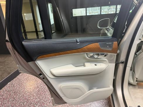Used 2016 Volvo XC90 T6 Inscription AWD/4WD image 16