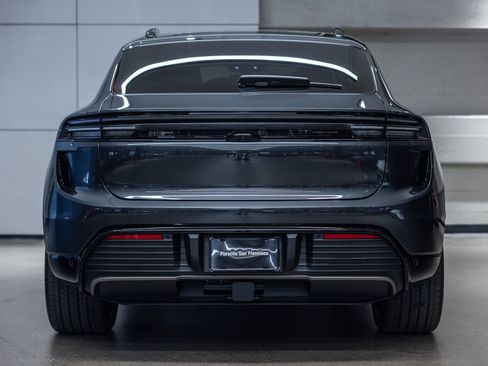 New 2026 Porsche Macan Turbo Electric AWD/4WD image 7