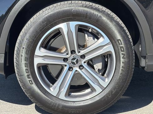 Used 2021 Mercedes-Benz GLC 300 4MATIC w/ Driver Assistance Package image 38