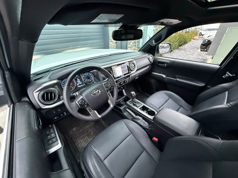 Used 2023 Toyota Tacoma Limited w/ Nightshade Package image 6