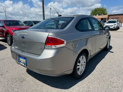 Used 2008 Ford Focus SE FWD image 3