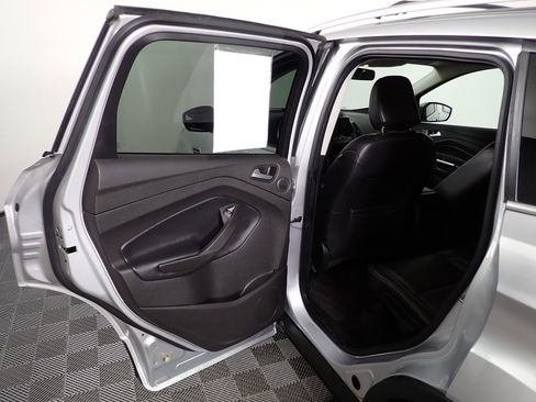 Used 2019 Ford Escape Titanium AWD/4WD image 38