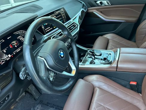 Used 2023 BMW X5 xDrive45e w/ Parking Assistance Package AWD/4WD image 10
