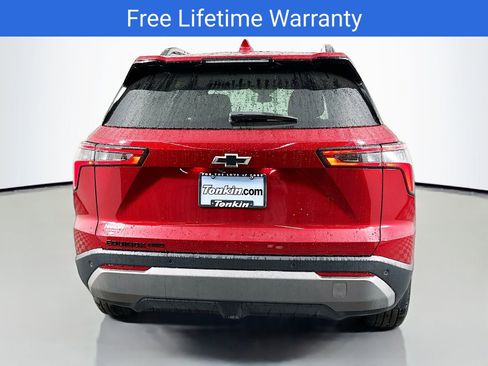 New 2026 Chevrolet Equinox LT w/ Convenience Package II AWD/4WD image 7