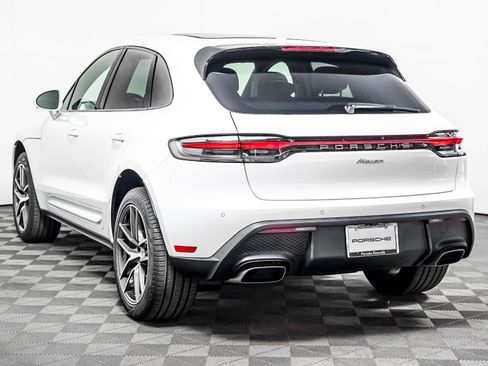 Certified 2026 Porsche Macan AWD/4WD image 3