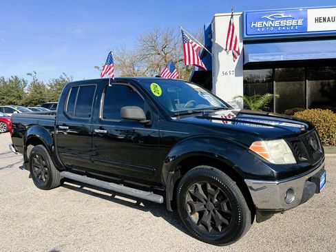 Used 2014 Nissan Frontier SL image 1