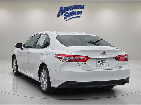 Used 2019 Toyota Camry LE FWD image 5
