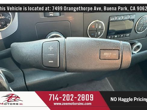 Used 2009 Chevrolet Silverado 2500 LT w/ Exterior Plus Package image 26