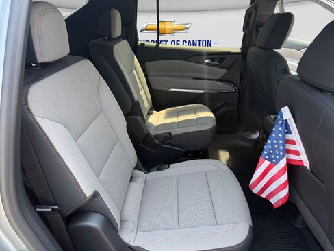 New 2026 Chevrolet Traverse LT w/ LPO, Floor Liner Package FWD image 15