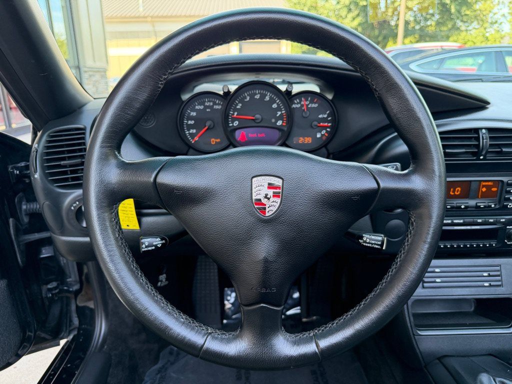 Used 2003 Porsche Boxster RWD image 31