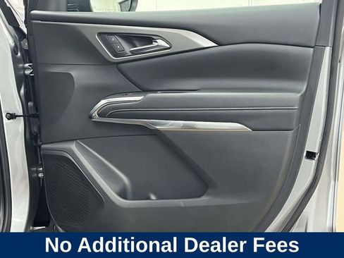 Used 2024 Chevrolet Traverse LT AWD/4WD image 29