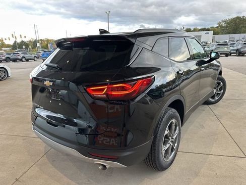 New 2025 Chevrolet Blazer LT w/ Convenience Package AWD/4WD image 7