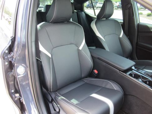 Used 2026 Toyota Camry SE FWD image 8