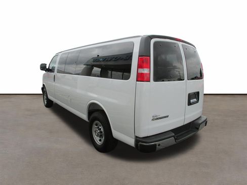 Used 2025 Chevrolet Express 3500 LT w/ LT Preferred Equipment Group RWD image 5