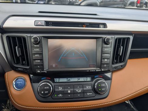 Used 2016 Toyota RAV4 Limited w/ Advanced Technology Package AWD/4WD image 27