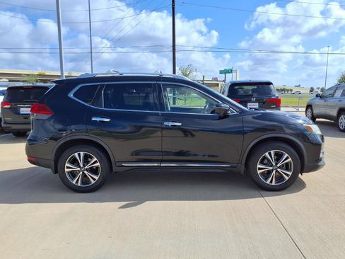 Used 2017 Nissan Rogue SL FWD image 8