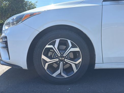 Used 2021 Kia Forte LXS FWD image 6