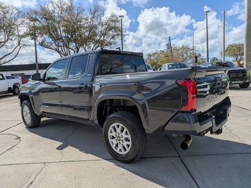 Used 2025 Toyota Tacoma SR5 image 6