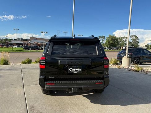 Used 2026 Toyota 4Runner TRD Off-Road Premium AWD/4WD image 6
