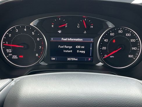 Used 2025 Chevrolet Blazer LT image 21