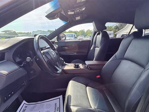 Used 2023 Toyota Venza XLE AWD/4WD image 35
