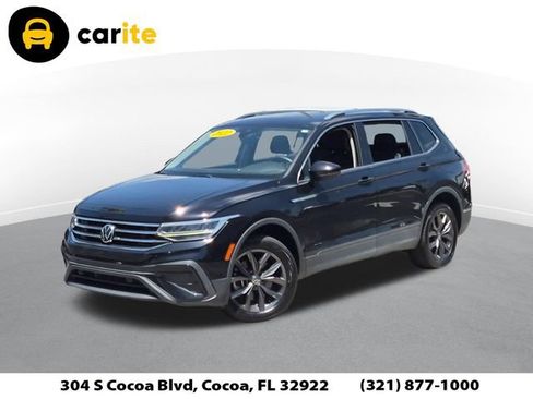 Used 2022 Volkswagen Tiguan SE FWD image 1