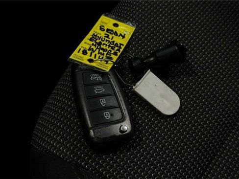 Used 2021 Hyundai Accent SE image 20