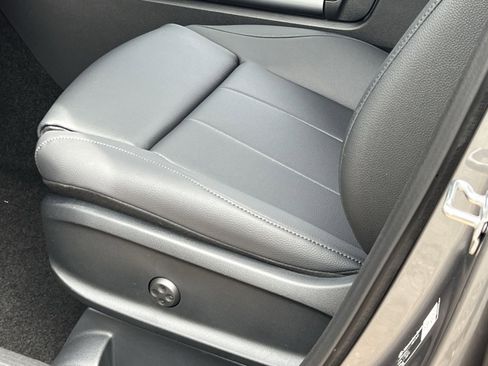 New 2026 Mercedes-Benz GLA 250 4MATIC image 12