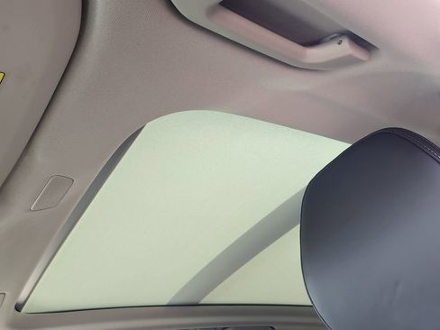 New 2026 Volvo XC60 B5 Ultra w/ Climate Package image 15