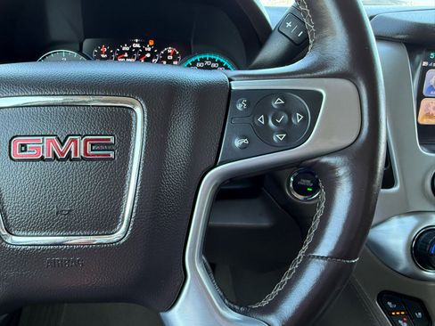 Used 2017 GMC Yukon SLT w/ Enhanced Security Package image 25