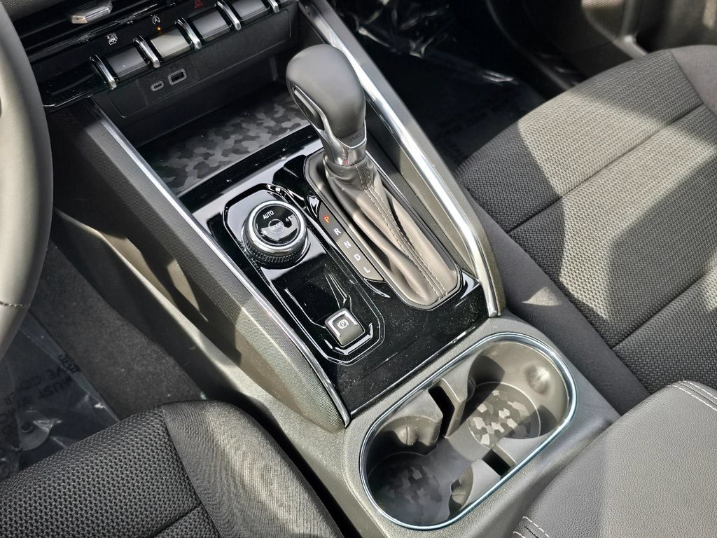 New 2026 GMC Canyon Elevation AWD/4WD image 18