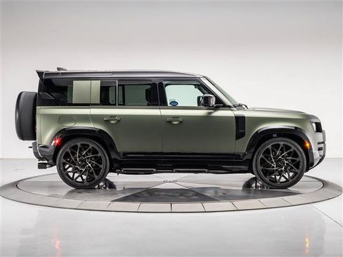 Used 2026 Land Rover Defender 110 X-Dynamic SE AWD/4WD image 6