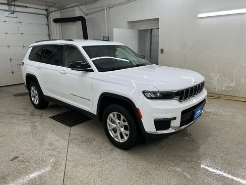 Used 2023 Jeep Grand Cherokee L Limited AWD/4WD image 3