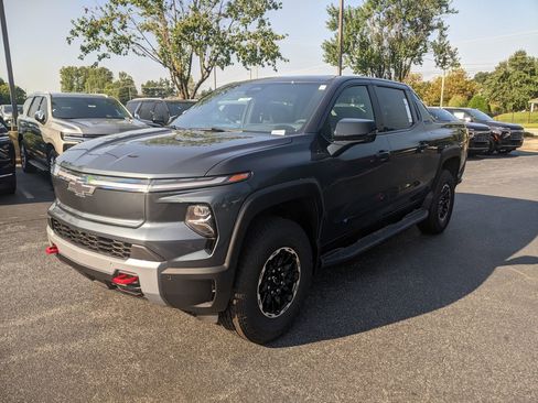 New 2026 Chevrolet Silverado EV Trail Boss w/ Premium Package image 3