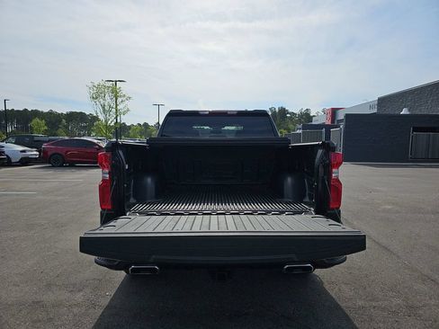Used 2024 Chevrolet Silverado 1500 RST w/ Z71 Off-Road Package AWD/4WD image 17
