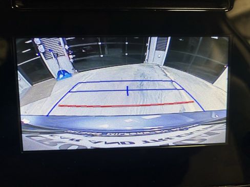 Used 2018 Toyota Corolla LE image 17