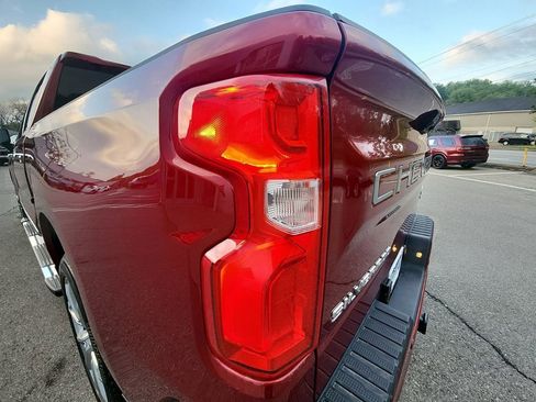 Used 2023 Chevrolet Silverado 1500 High Country AWD/4WD image 30