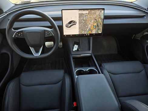 Used 2024 Tesla Model 3 Performance image 17
